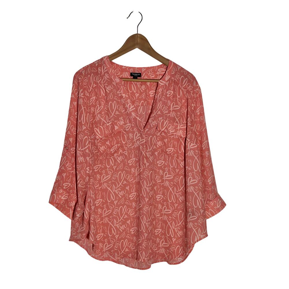 Torrid Women's Harper Blouse size 1X Peachy Pink Hearts Coquette Feminine Flowy